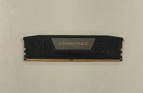 Photo de Barrette mémoire 16Go DIMM DDR5 Corsair Vengeance 5200MHz CL40 (Noir) - SN A4WKT4280E0I59 - ID 210117