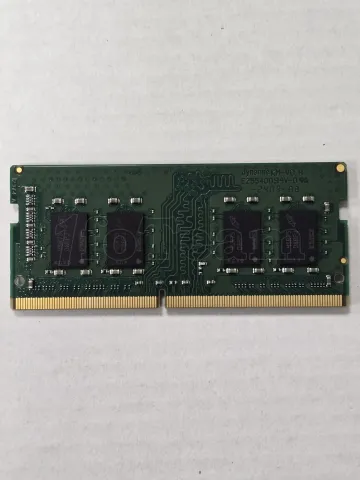 Photo de Barrette mémoire SODIMM DDR4 Crucial  2400Mhz 8Go (Vert) - SN S802C1A2440E979E4DB - ID 211376