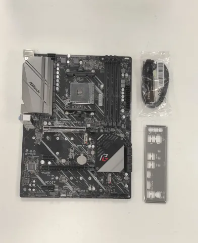 Photo de Carte Mère ASRock X570 Phantom Gaming 4 (AM4) - SN GBM0XB165168 - ID 209568