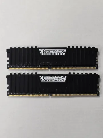 Photo de Kit Barrettes mémoire 32Go (2x16Go) DIMM DDR4 Corsair Vengeance LPX  3600Mhz (Noir) - SN A4WZT43535A3GW - ID 211261