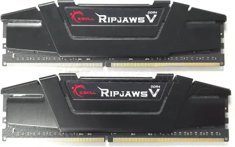 Photo de Kit Barrettes mémoire 32Go (2x16Go) DIMM DDR4 G.Skill RipJaws V  3200Mhz (Noir) - SN 24454731973/74 - ID 213673