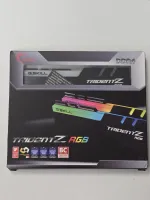 Photo de Kit Barrettes mémoire 32Go (2x16Go) DIMM DDR4 G.Skill Trident Z RGB 3200Mhz (Noir) - SN 24393941591/92 - ID 211284