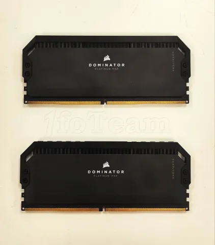 Photo de Kit Barrettes mémoire 32Go (2x16Go) DIMM DDR5 Corsair Dominator Platinum RGB 5200MHz CL40 (Noir) - SN 233603271262901/902 - ID 206788