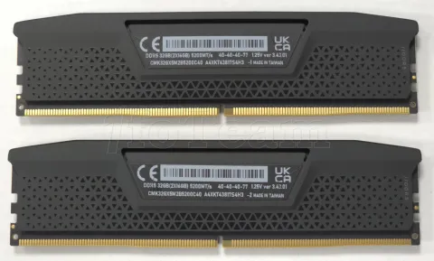 Photo de Kit Barrettes mémoire 32Go (2x16Go) DIMM DDR5 Corsair Vengeance  5200MHz CL40 (Noir) - SN A4XKT43817S4H3 - ID 213671