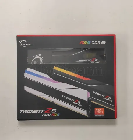 Photo de Kit Barrettes mémoire 32Go (2x16Go) DIMM DDR5 G.Skill Trident Z5 Neo RGB 6000MHz (Noir) AMD - SN 24282803621/22 - ID 209111