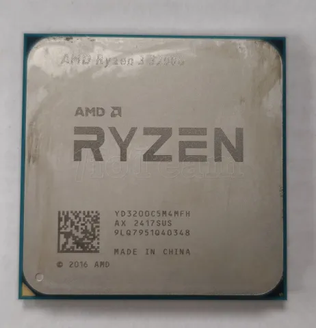 Photo de Processeur AMD Ryzen 3 3200G (4.0 Ghz) AM4 - SN 9LQ7951Q40348 - ID 213371