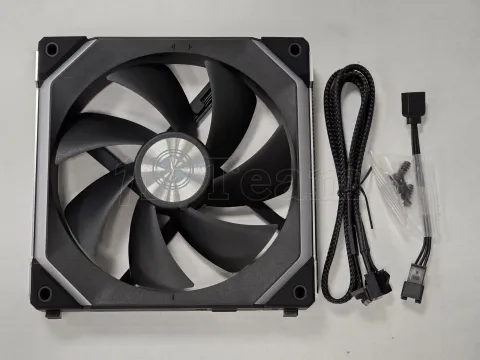 Photo de Ventilateur de boitier Lian Li Uni Fan SL V2 RGB - 14cm (Noir) - ID 211383