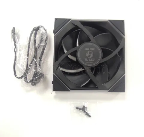 Photo de Ventilateur de boitier Lian Li Uni Fan TL LCD RGB - 14cm (Noir) - ID 208306